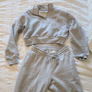Aritzia Soft AF joggers and 1/4 zip crop sized Small - Heather Grey